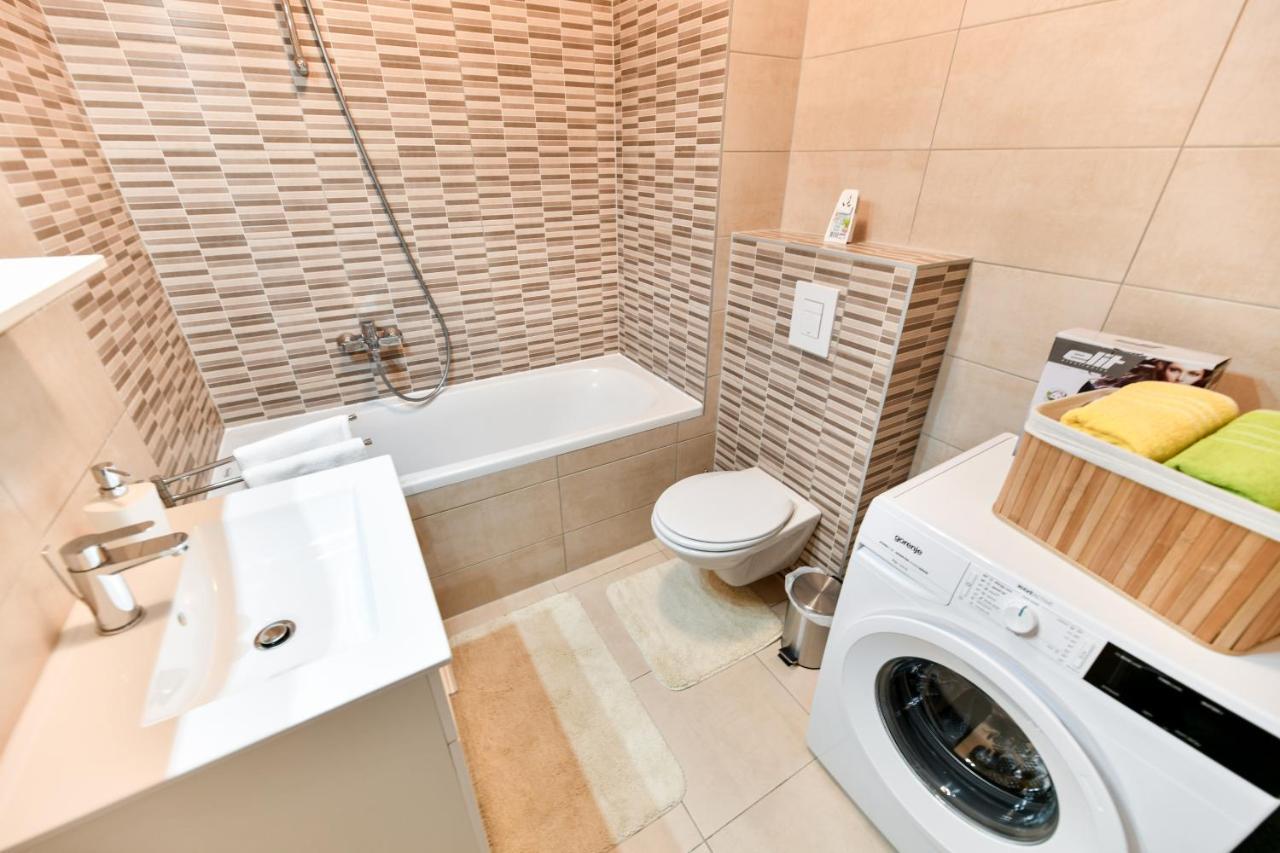 Modern Apartment For 2025' Vacation In زادار المظهر الخارجي الصورة
