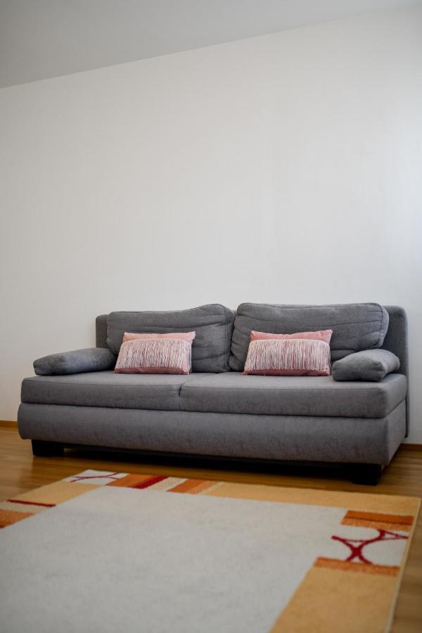 Modern Apartment For 2025' Vacation In زادار المظهر الخارجي الصورة