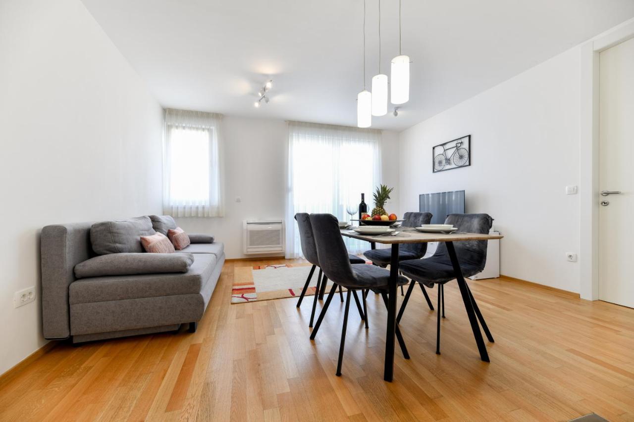 Modern Apartment For 2025' Vacation In زادار المظهر الخارجي الصورة